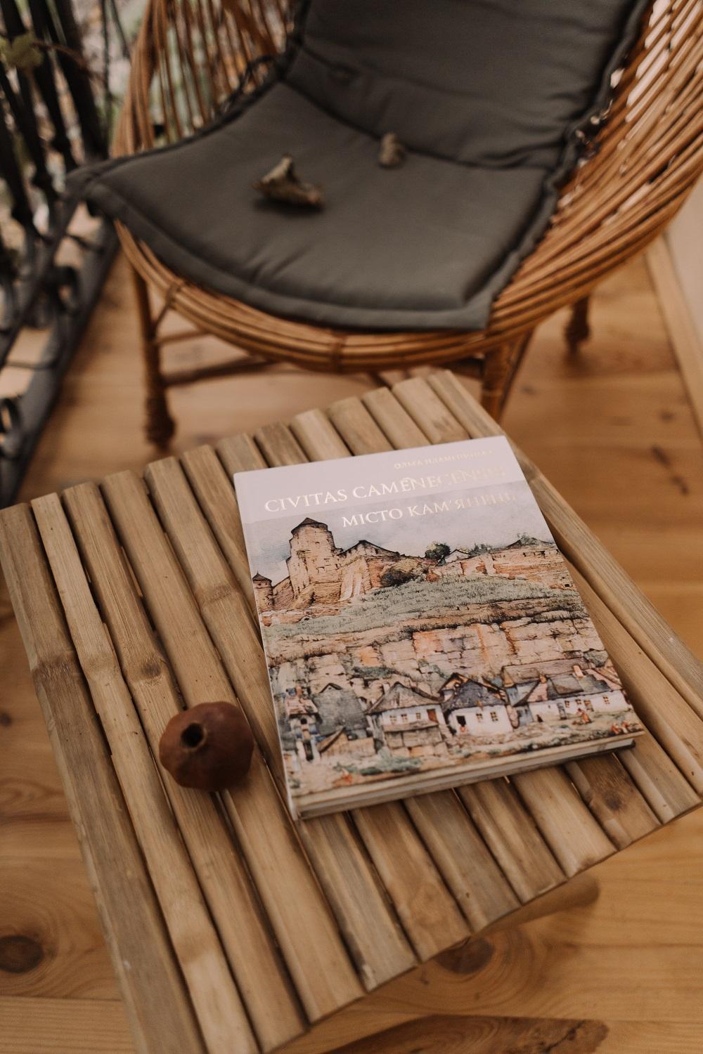 N O C T U R N E Kamianets-Podilskyi Exterior foto